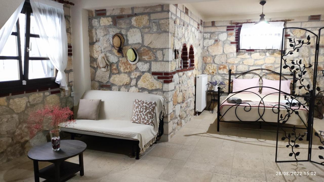 Artemis Stone House * Psakoudia