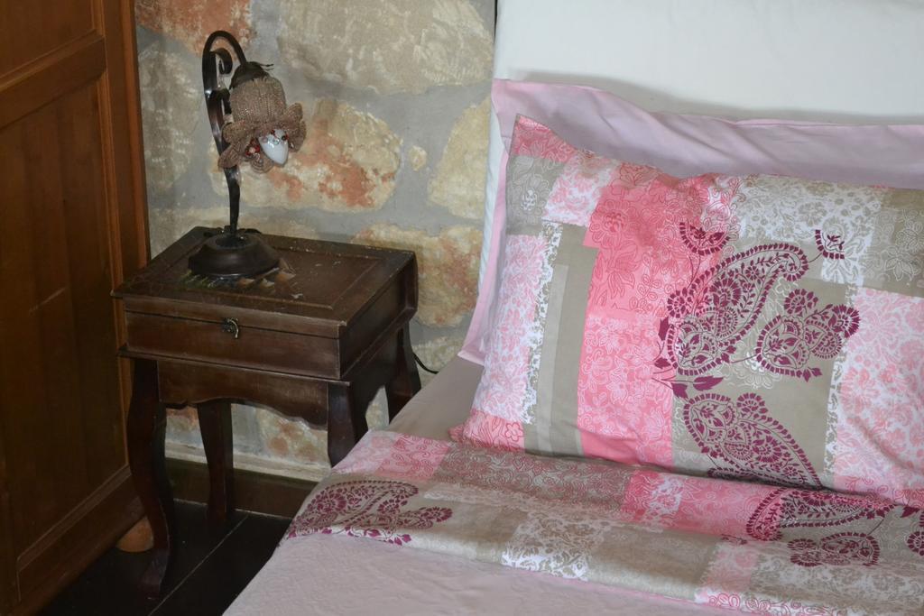 Artemis Stone House Holiday home *
