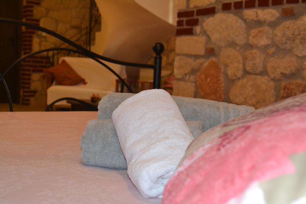 Holiday home Artemis Stone House *